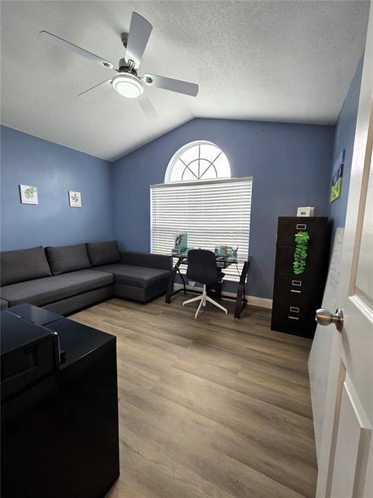 For Sale: $341,000 (3 beds, 2 baths, 1484 Square Feet)