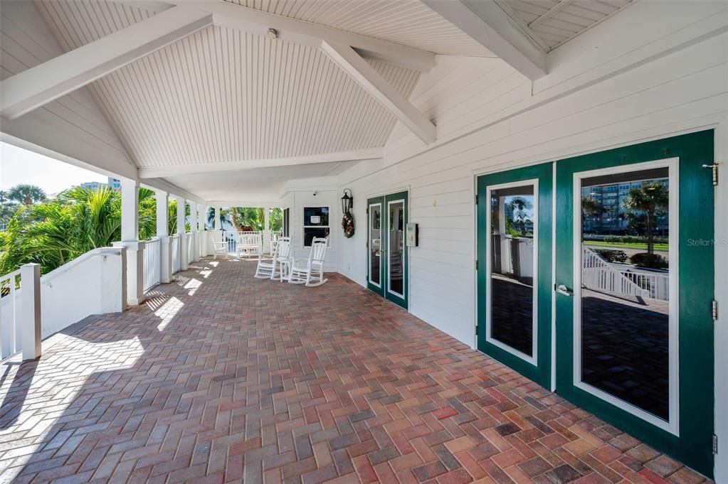 待售: $975,000 (2 贝兹, 2 浴室, 1410 平方英尺)