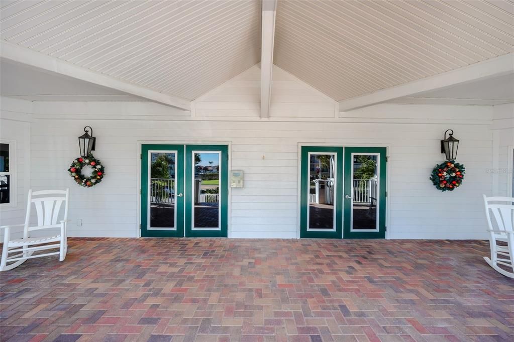 待售: $975,000 (2 贝兹, 2 浴室, 1410 平方英尺)