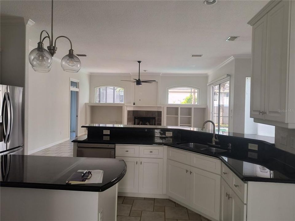 For Rent: $4,500 (4 beds, 4 baths, 3034 Square Feet)