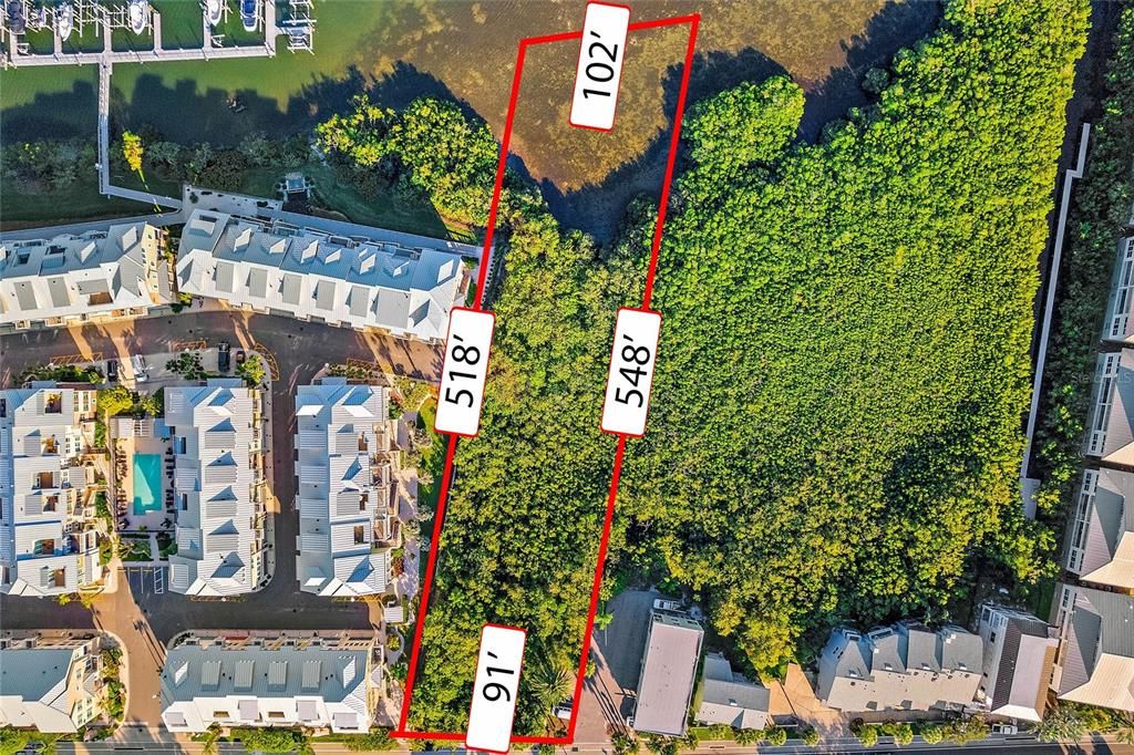 На продажу: $1,200,000 (1.10 acres)