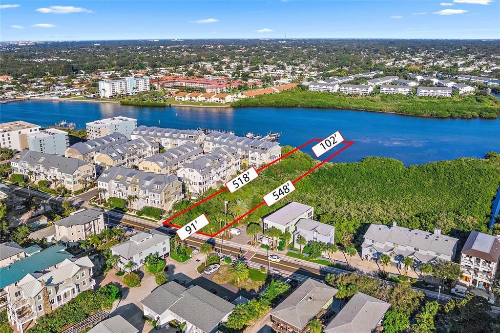 На продажу: $1,200,000 (1.10 acres)