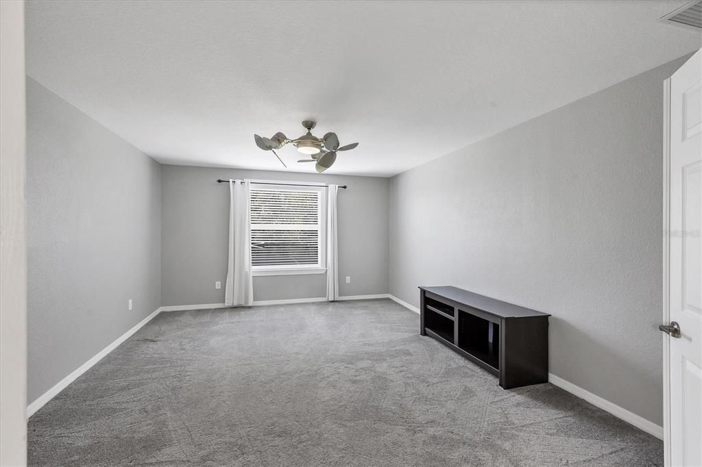 待售: $635,999 (5 贝兹, 3 浴室, 3280 平方英尺)