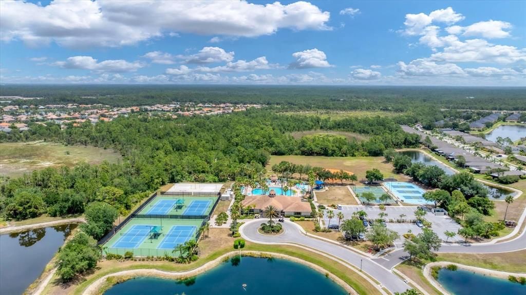 待售: $635,999 (5 贝兹, 3 浴室, 3280 平方英尺)