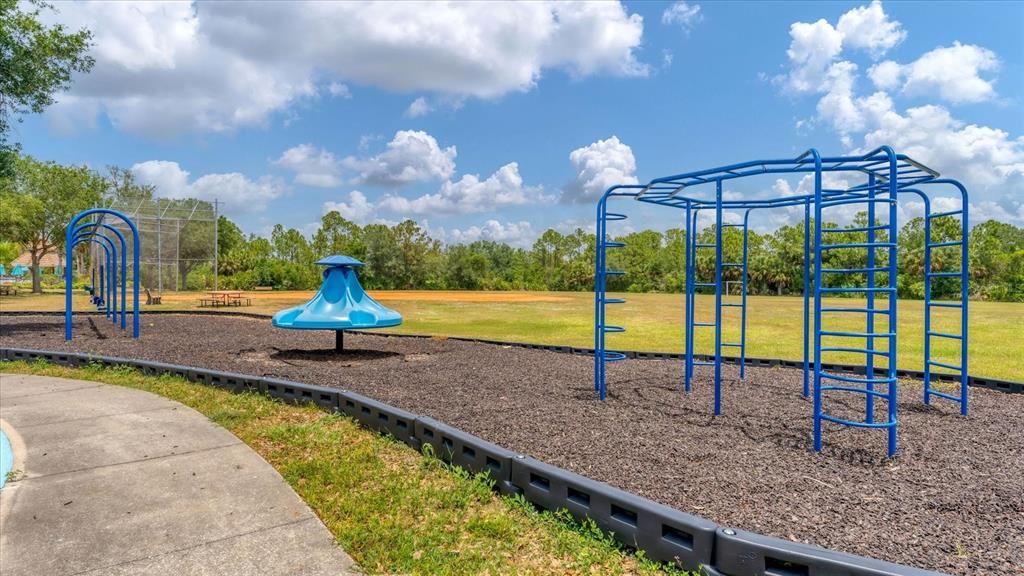 待售: $635,999 (5 贝兹, 3 浴室, 3280 平方英尺)