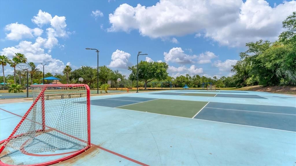 待售: $635,999 (5 贝兹, 3 浴室, 3280 平方英尺)