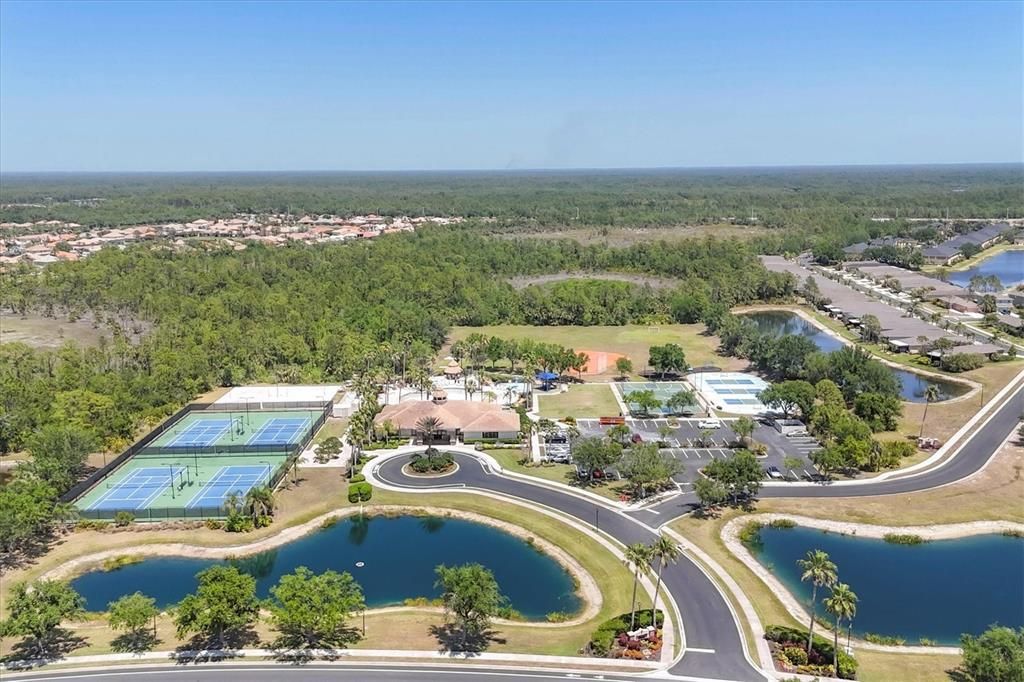 待售: $635,999 (5 贝兹, 3 浴室, 3280 平方英尺)