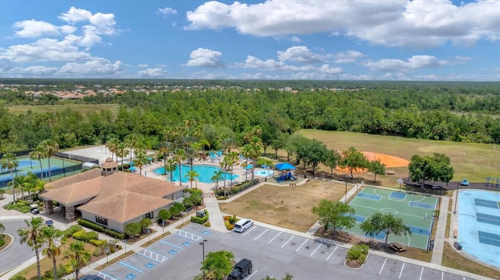 待售: $635,999 (5 贝兹, 3 浴室, 3280 平方英尺)