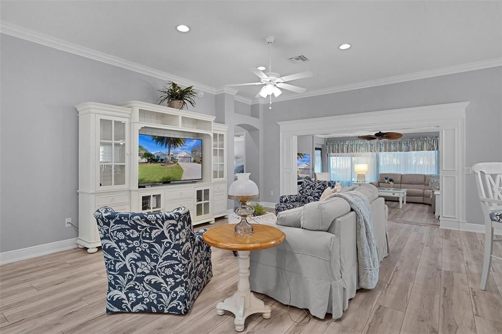 На продажу: $675,000 (4 спален, 2 ванн, 2509 Квадратных фут)