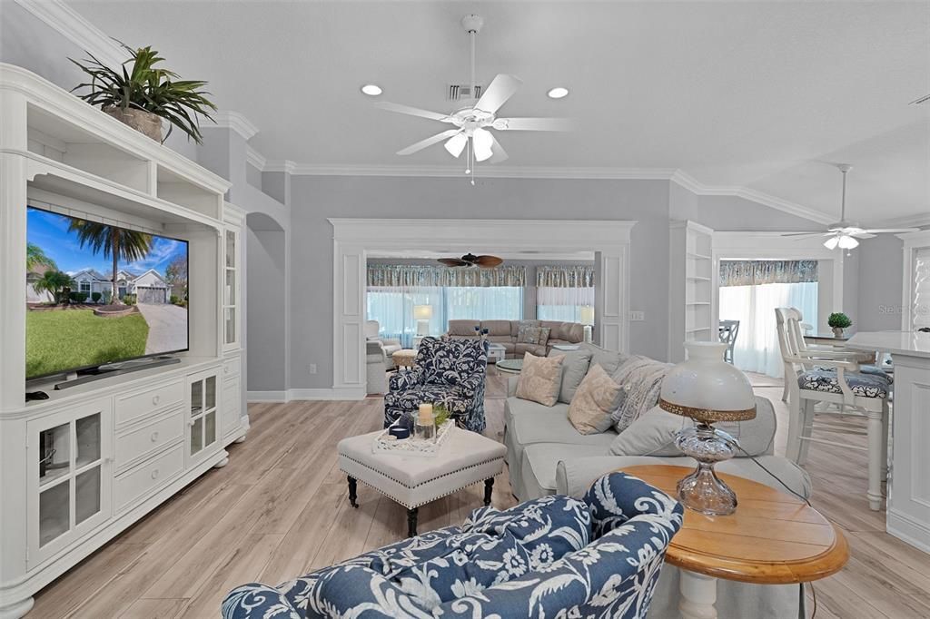 На продажу: $675,000 (4 спален, 2 ванн, 2509 Квадратных фут)