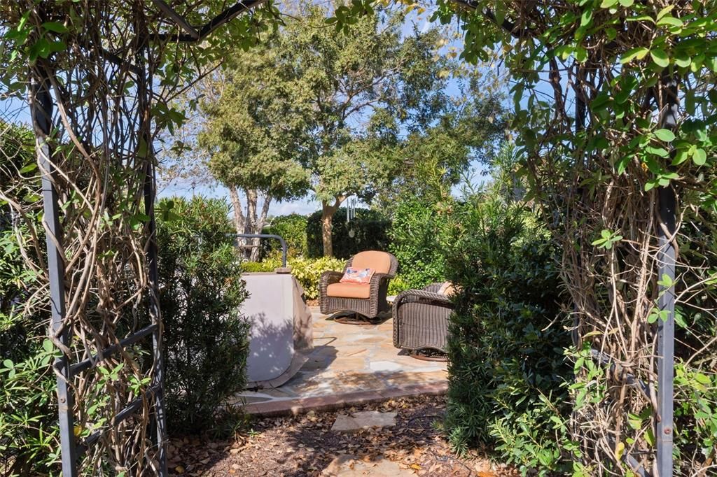 На продажу: $675,000 (4 спален, 2 ванн, 2509 Квадратных фут)