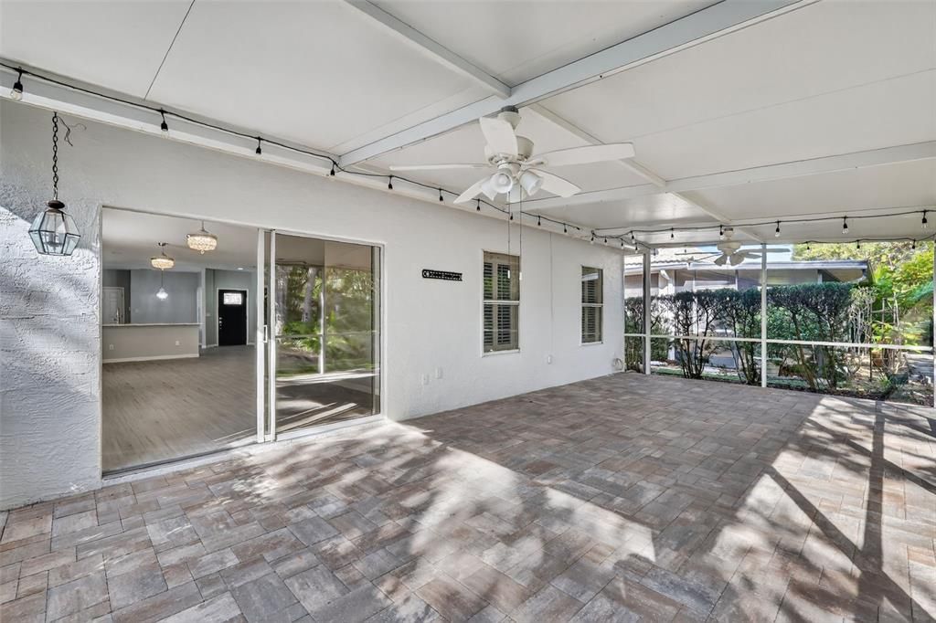 For Rent: $2,100 (2 beds, 2 baths, 1454 Square Feet)