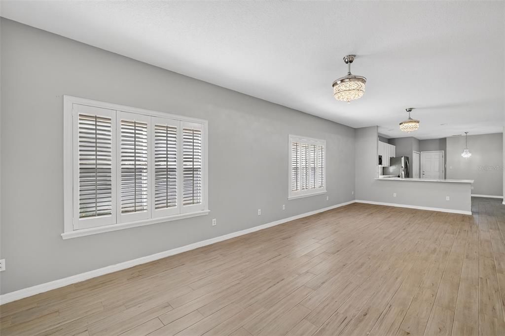 For Rent: $2,100 (2 beds, 2 baths, 1454 Square Feet)