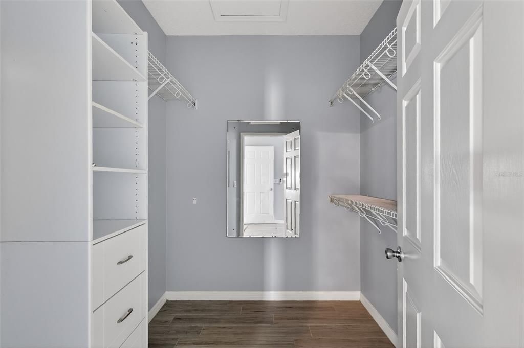 For Rent: $2,100 (2 beds, 2 baths, 1454 Square Feet)