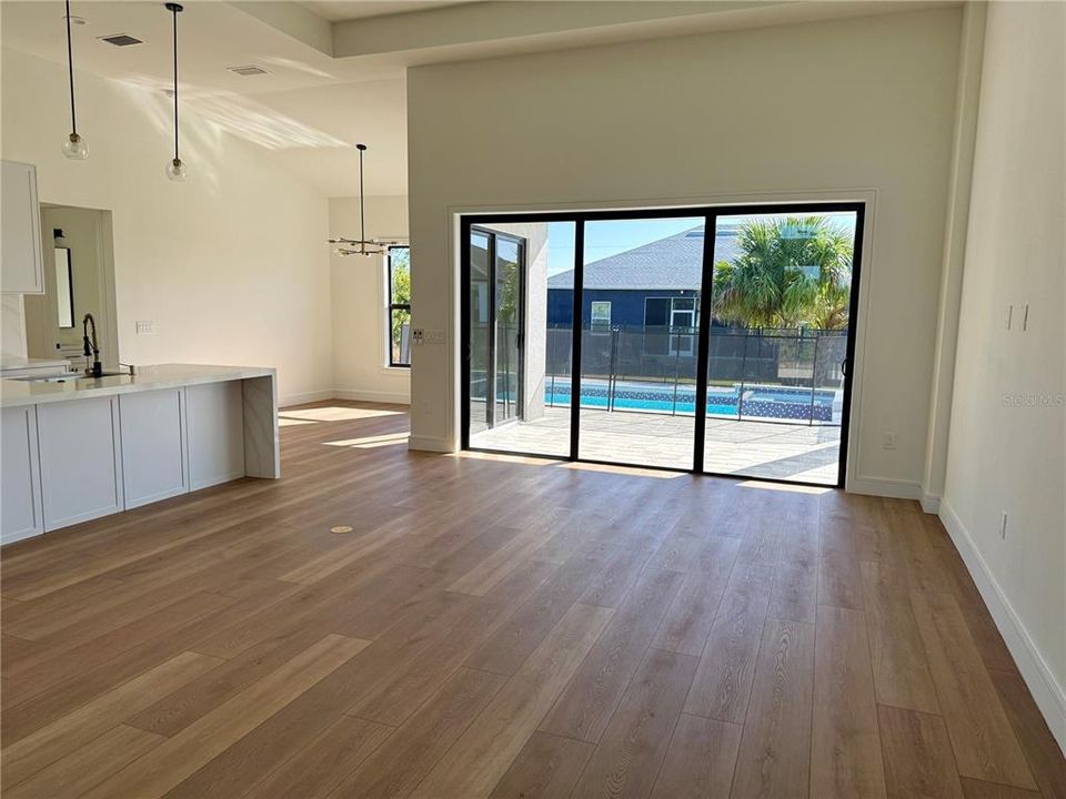 For Sale: $575,000 (3 beds, 2 baths, 1985 Square Feet)