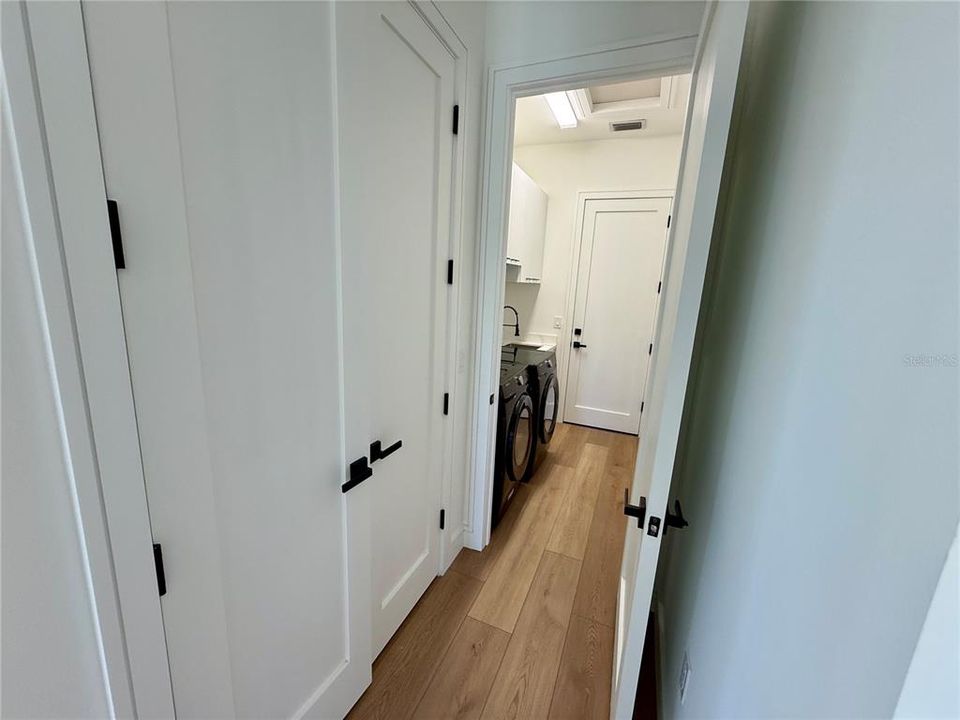 For Sale: $575,000 (3 beds, 2 baths, 1985 Square Feet)