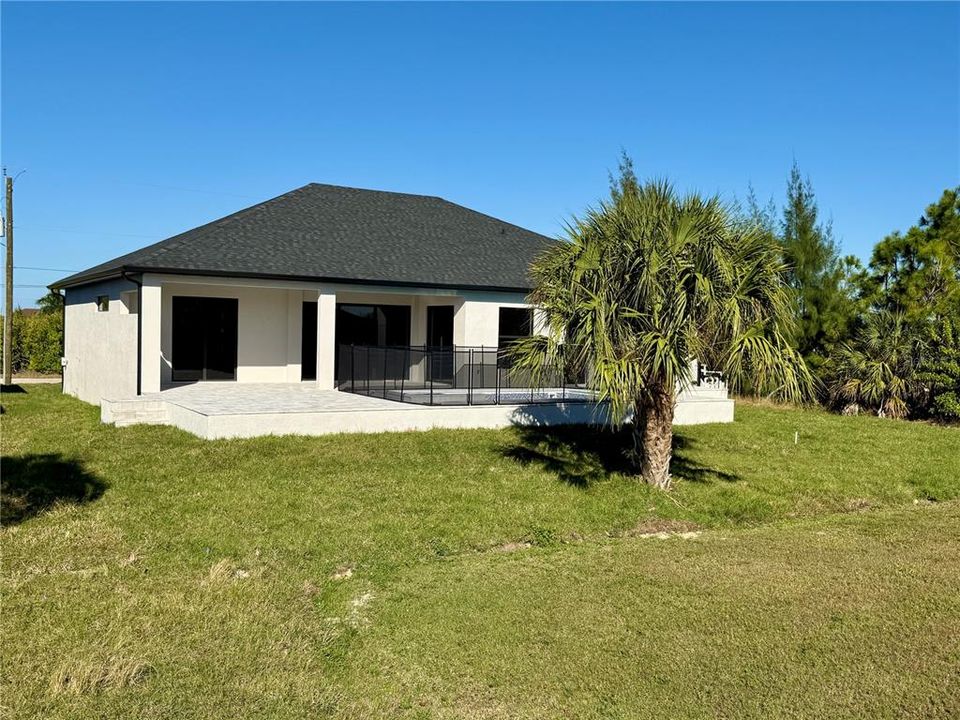 For Sale: $575,000 (3 beds, 2 baths, 1985 Square Feet)