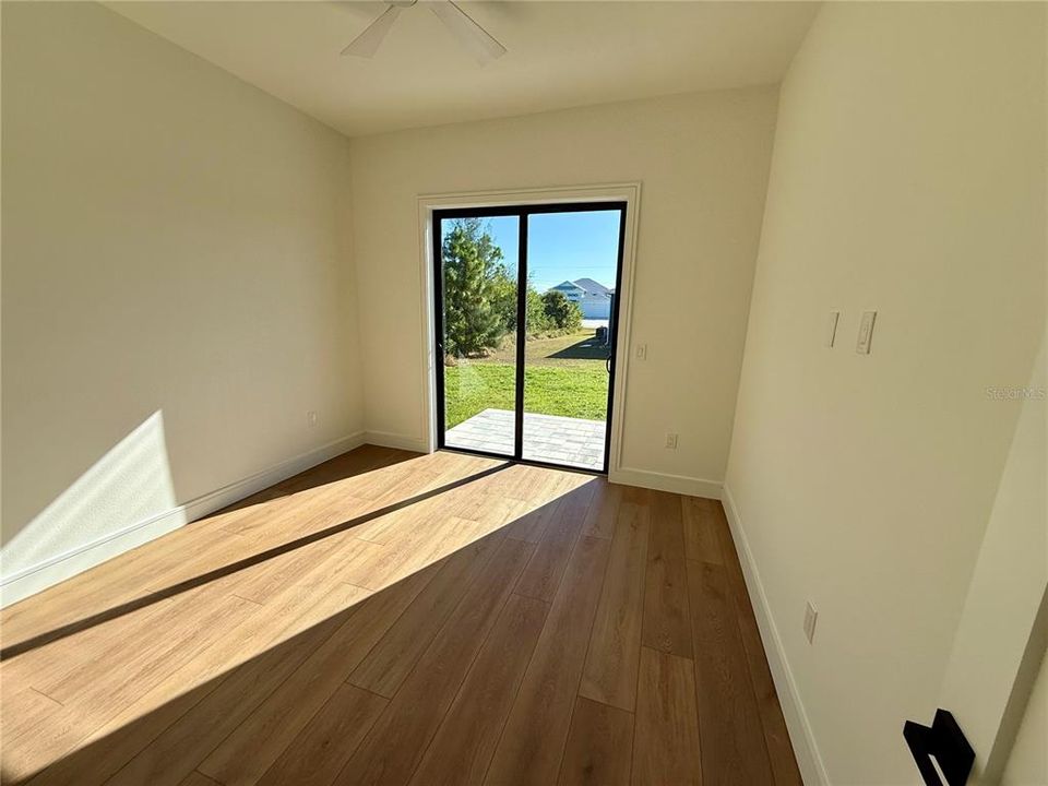 For Sale: $575,000 (3 beds, 2 baths, 1985 Square Feet)