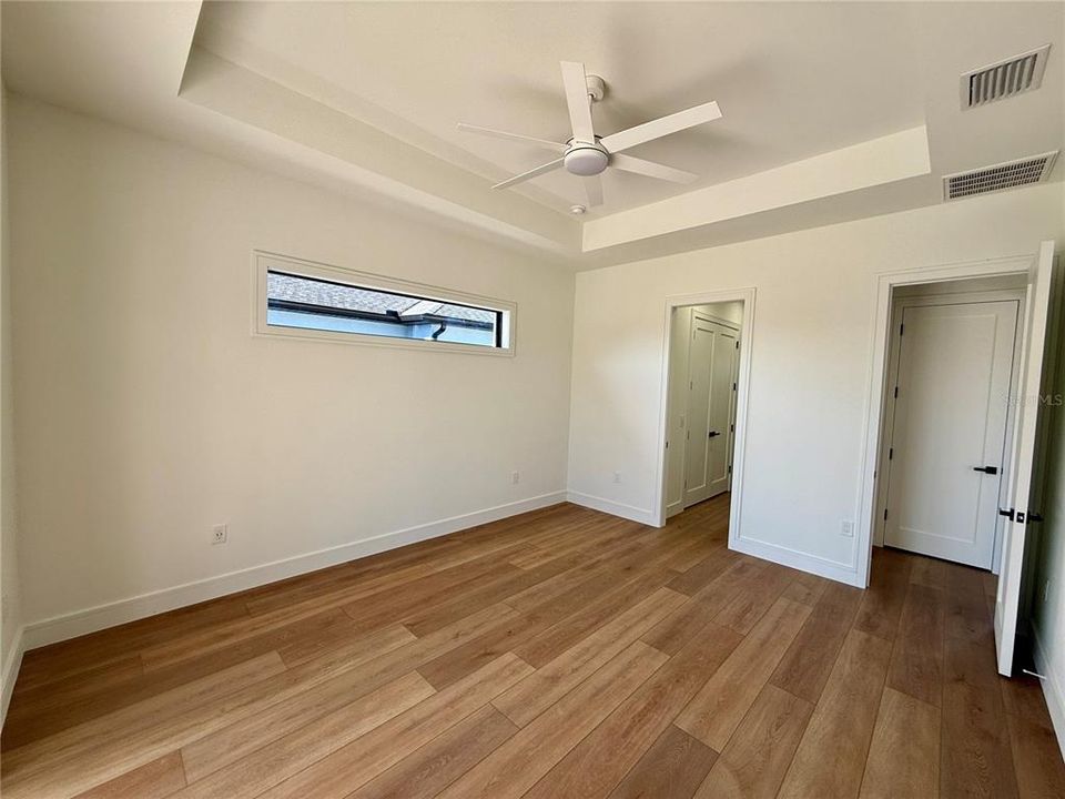 For Sale: $575,000 (3 beds, 2 baths, 1985 Square Feet)