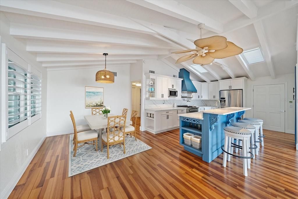 For Sale: $2,999,900 (4 beds, 3 baths, 2293 Square Feet)