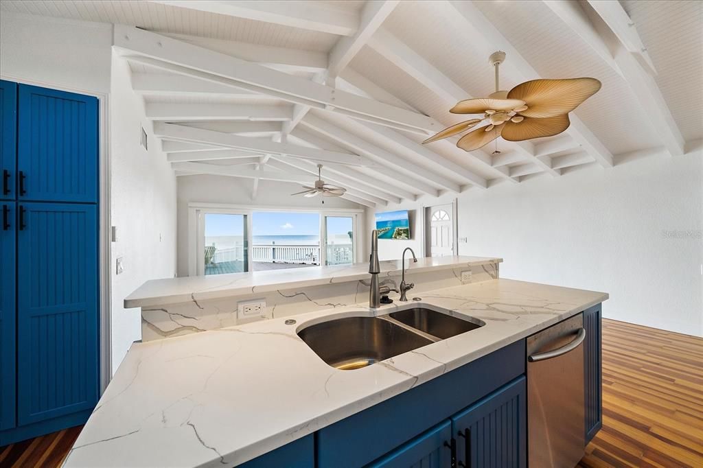 For Sale: $2,999,900 (4 beds, 3 baths, 2293 Square Feet)