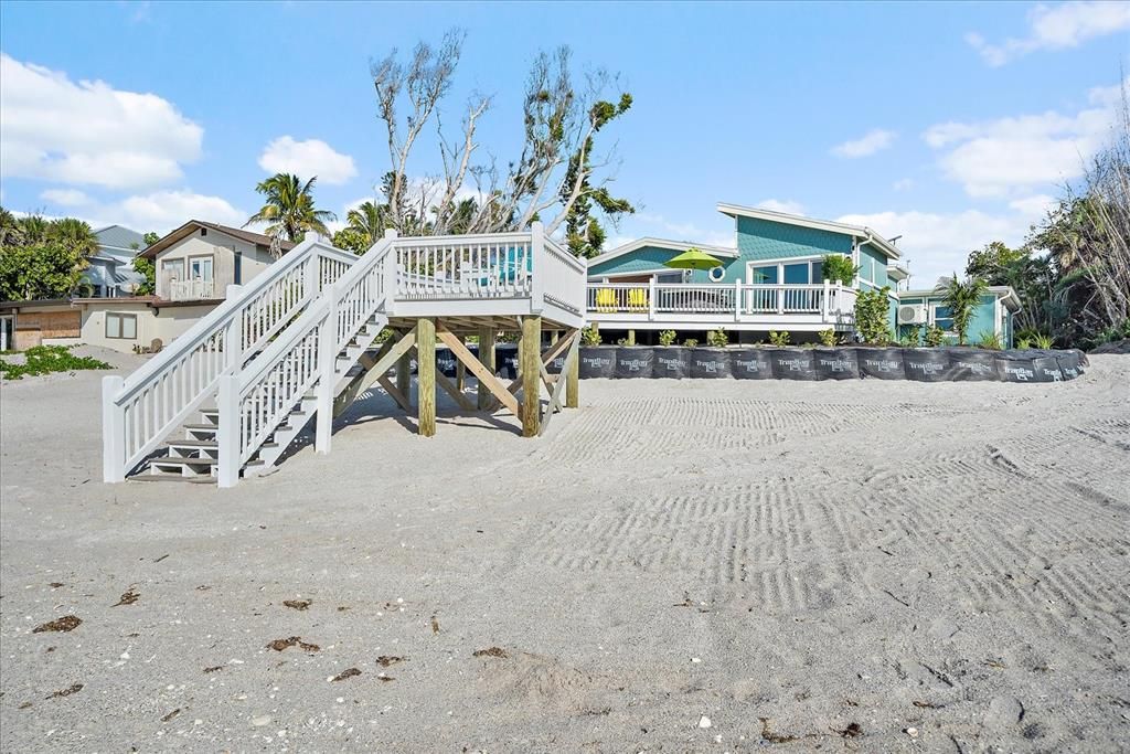 For Sale: $2,999,900 (4 beds, 3 baths, 2293 Square Feet)