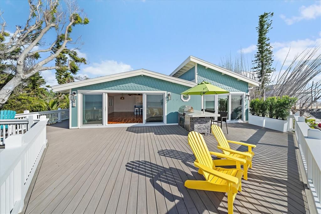 For Sale: $2,999,900 (4 beds, 3 baths, 2293 Square Feet)