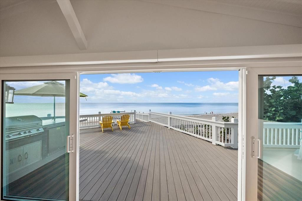 For Sale: $2,999,900 (4 beds, 3 baths, 2293 Square Feet)