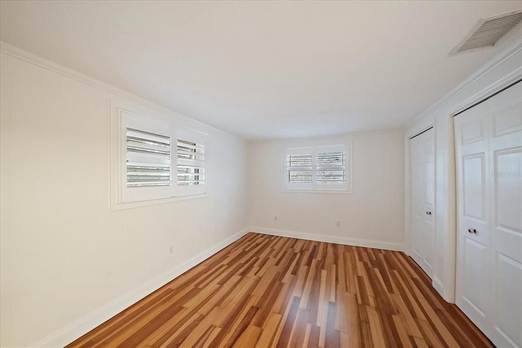 For Sale: $2,999,900 (4 beds, 3 baths, 2293 Square Feet)