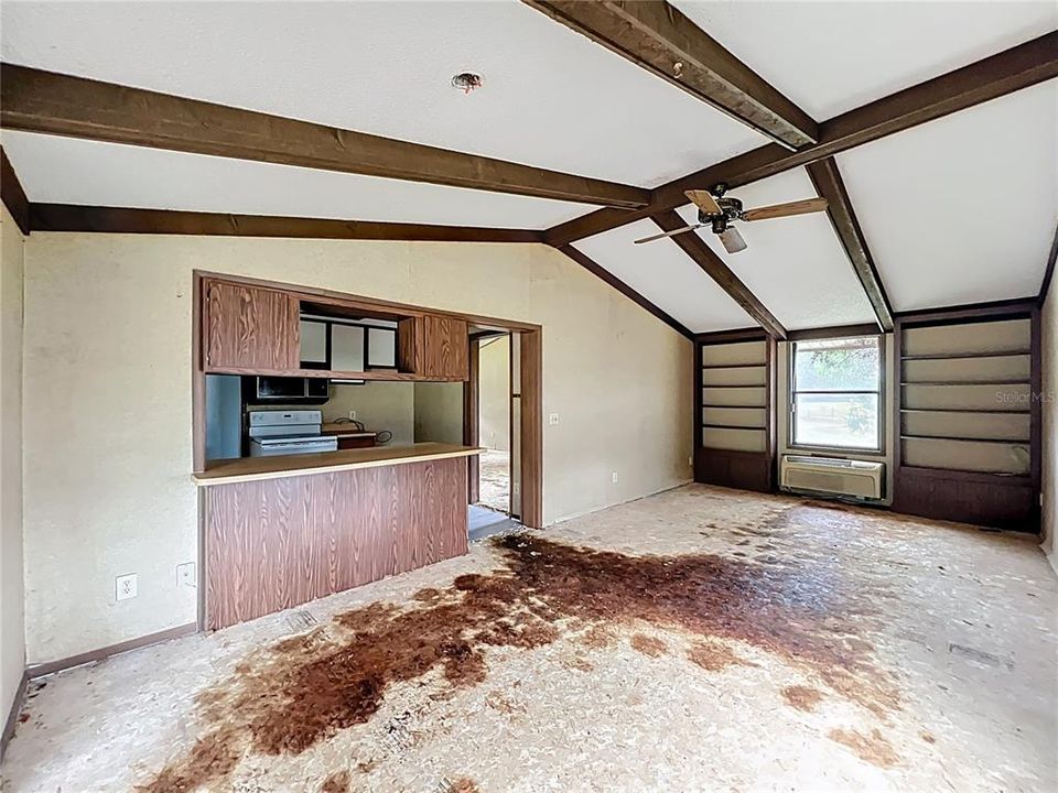 En Venta: $300,000 (3 camas, 2 baños, 1428 Pies cuadrados)