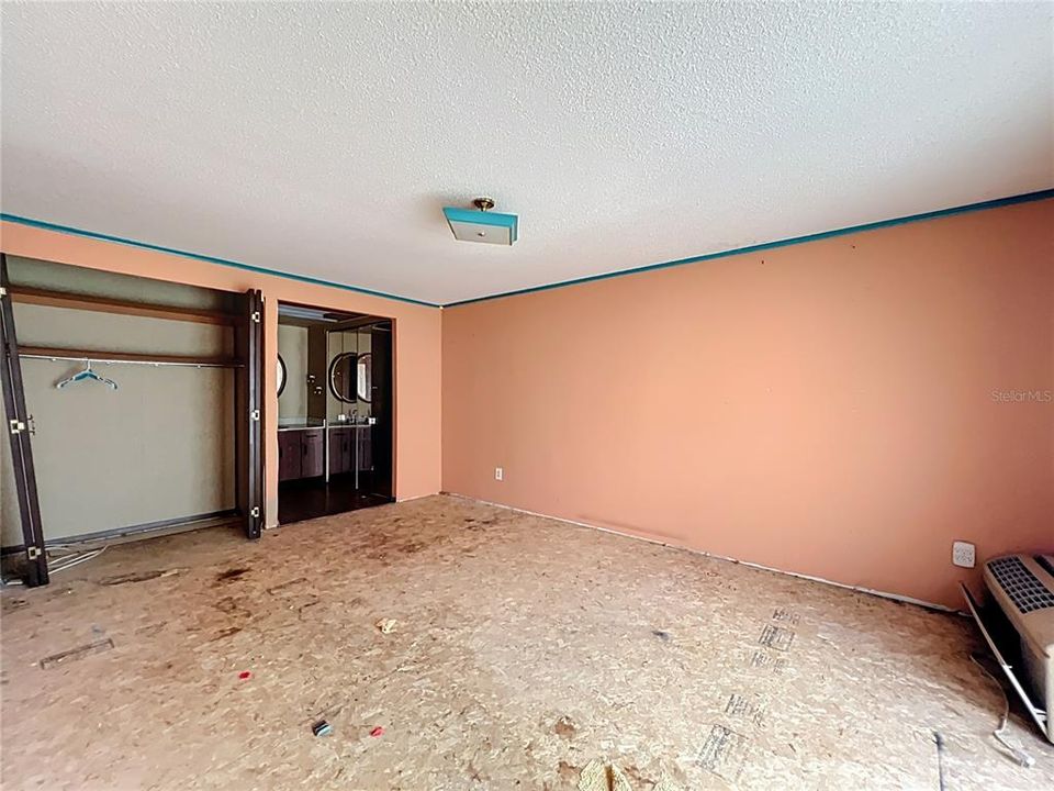 En Venta: $300,000 (3 camas, 2 baños, 1428 Pies cuadrados)