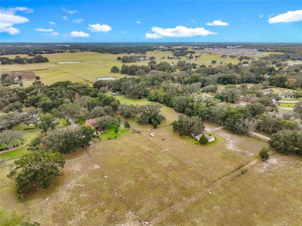 En Venta: $300,000 (3 camas, 2 baños, 1428 Pies cuadrados)