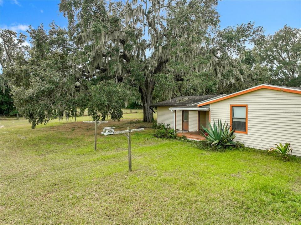 En Venta: $300,000 (3 camas, 2 baños, 1428 Pies cuadrados)