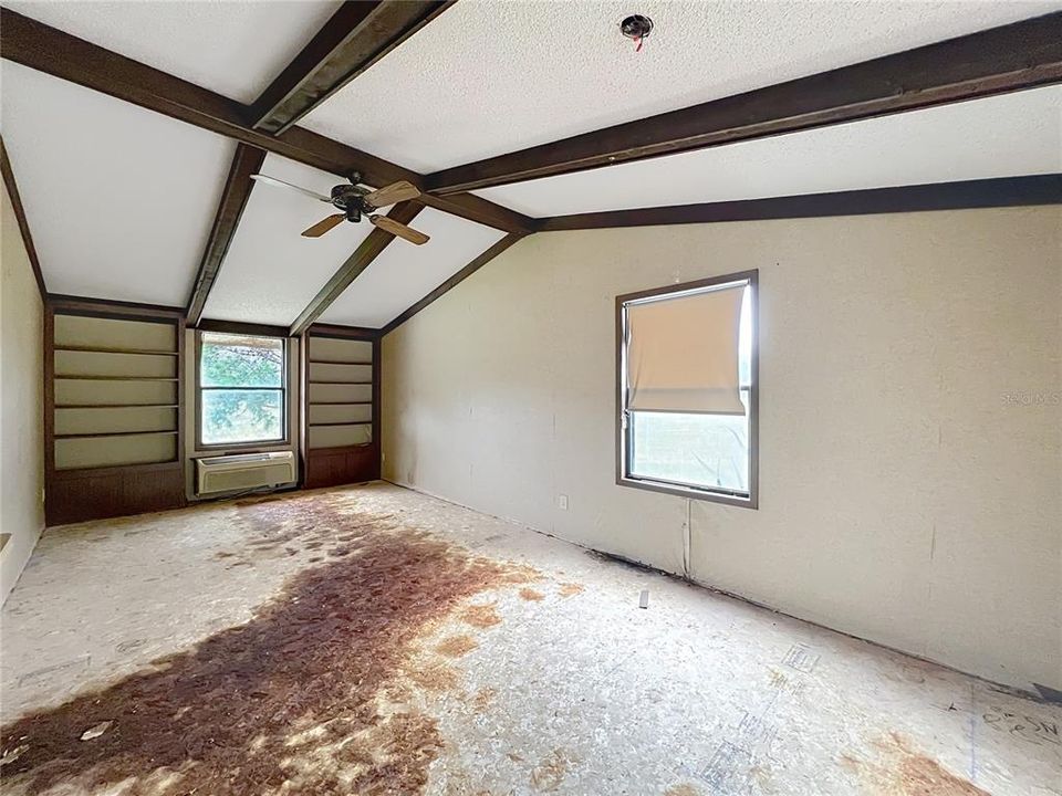 En Venta: $300,000 (3 camas, 2 baños, 1428 Pies cuadrados)