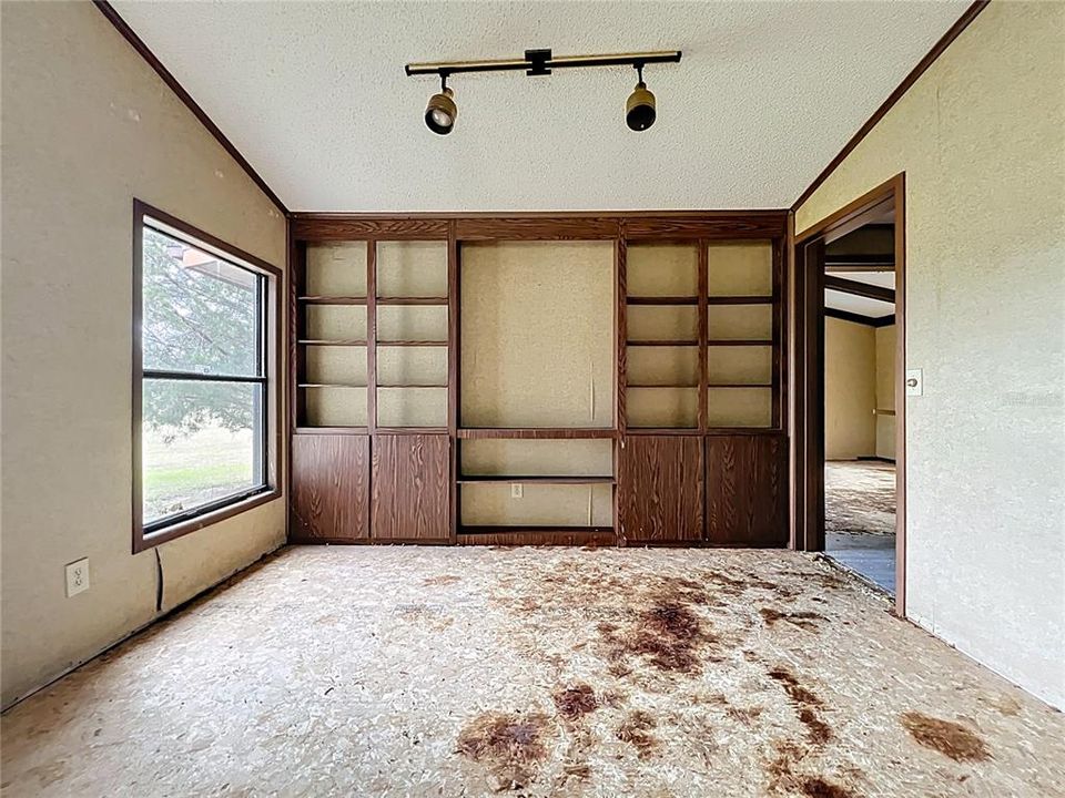 En Venta: $300,000 (3 camas, 2 baños, 1428 Pies cuadrados)