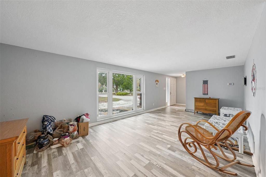 For Sale: $494,900 (4 beds, 2 baths, 1840 Square Feet)