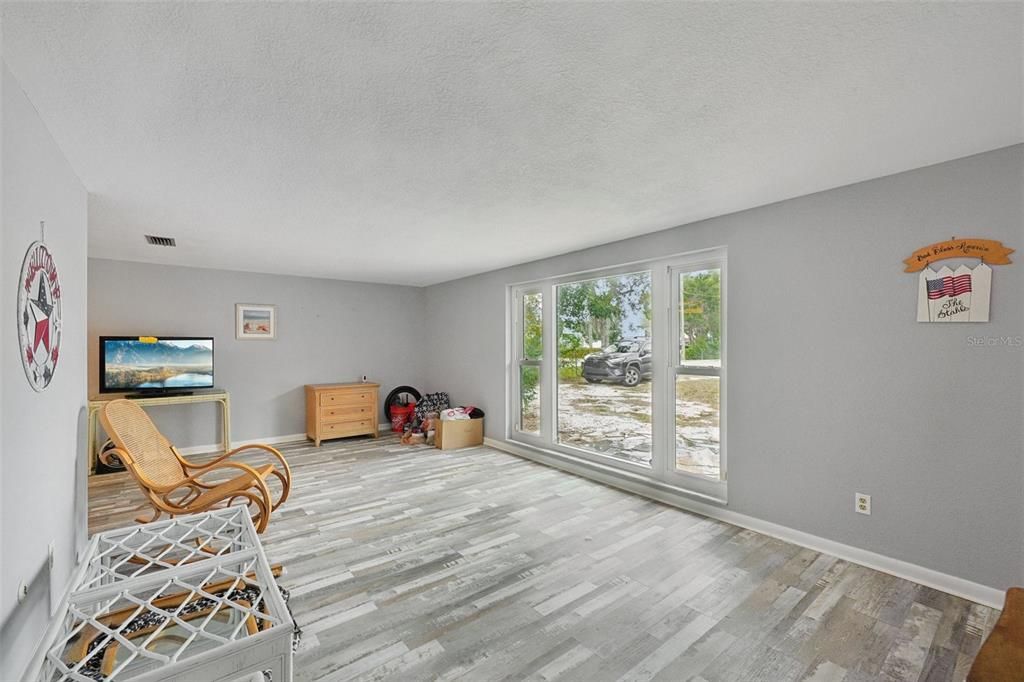 For Sale: $494,900 (4 beds, 2 baths, 1840 Square Feet)