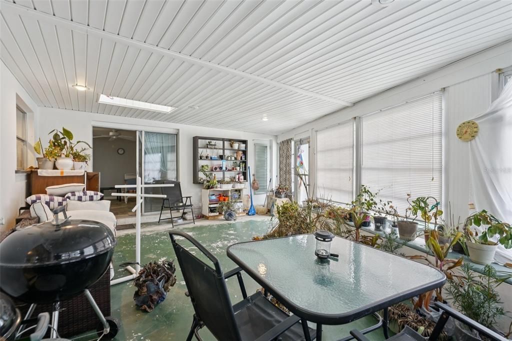 For Sale: $494,900 (4 beds, 2 baths, 1840 Square Feet)