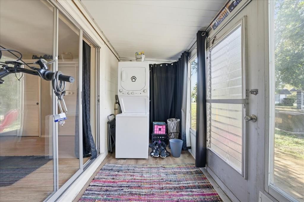 For Sale: $79,900 (1 beds, 1 baths, 624 Square Feet)