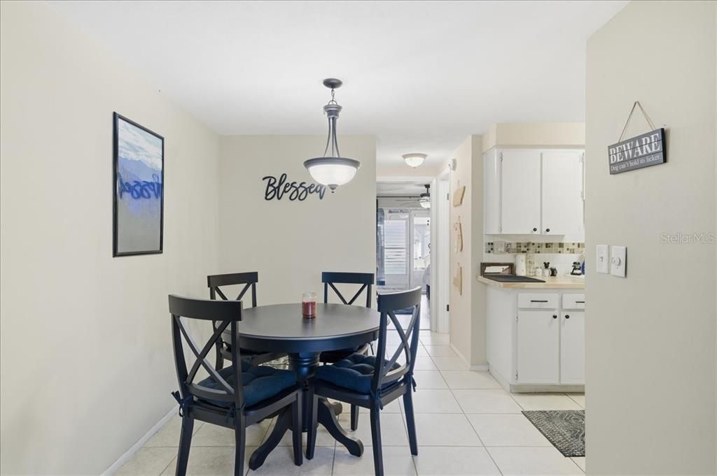 For Sale: $79,900 (1 beds, 1 baths, 624 Square Feet)