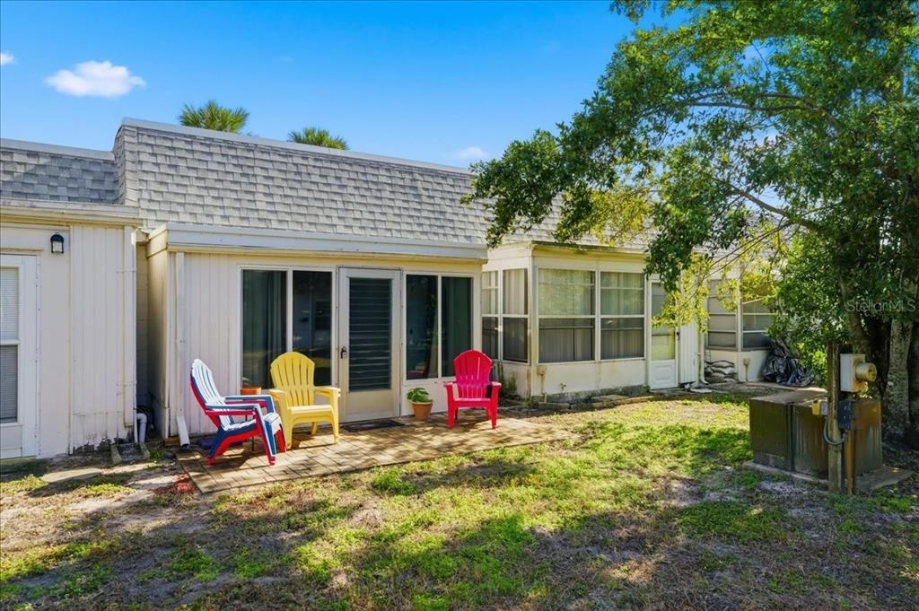 For Sale: $79,900 (1 beds, 1 baths, 624 Square Feet)