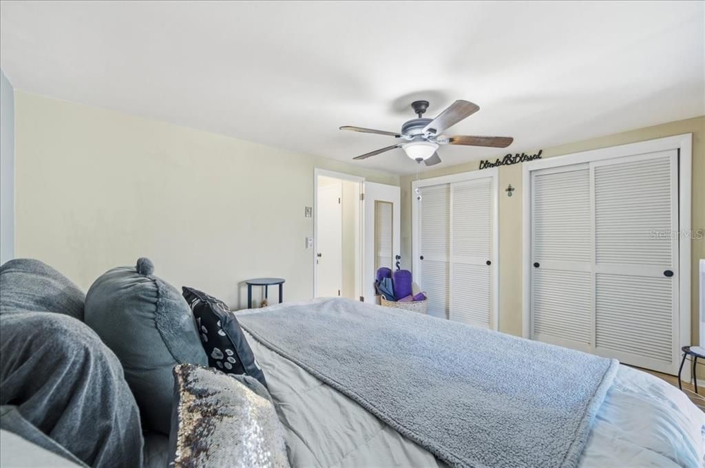 For Sale: $79,900 (1 beds, 1 baths, 624 Square Feet)