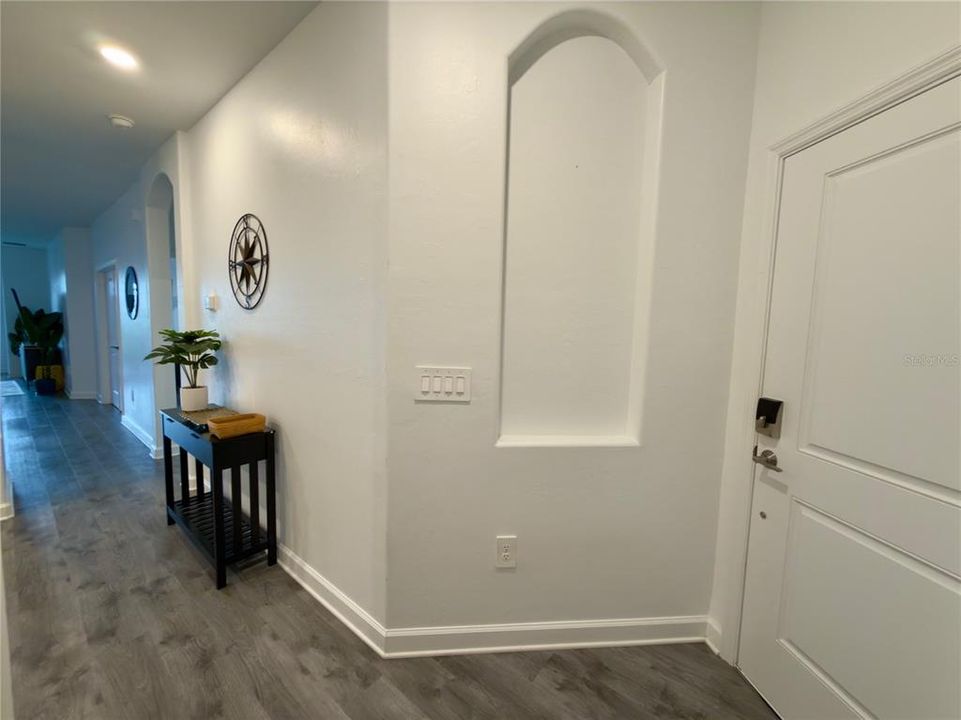 出租: $3,300 (3 贝兹, 2 浴室, 1417 平方英尺)