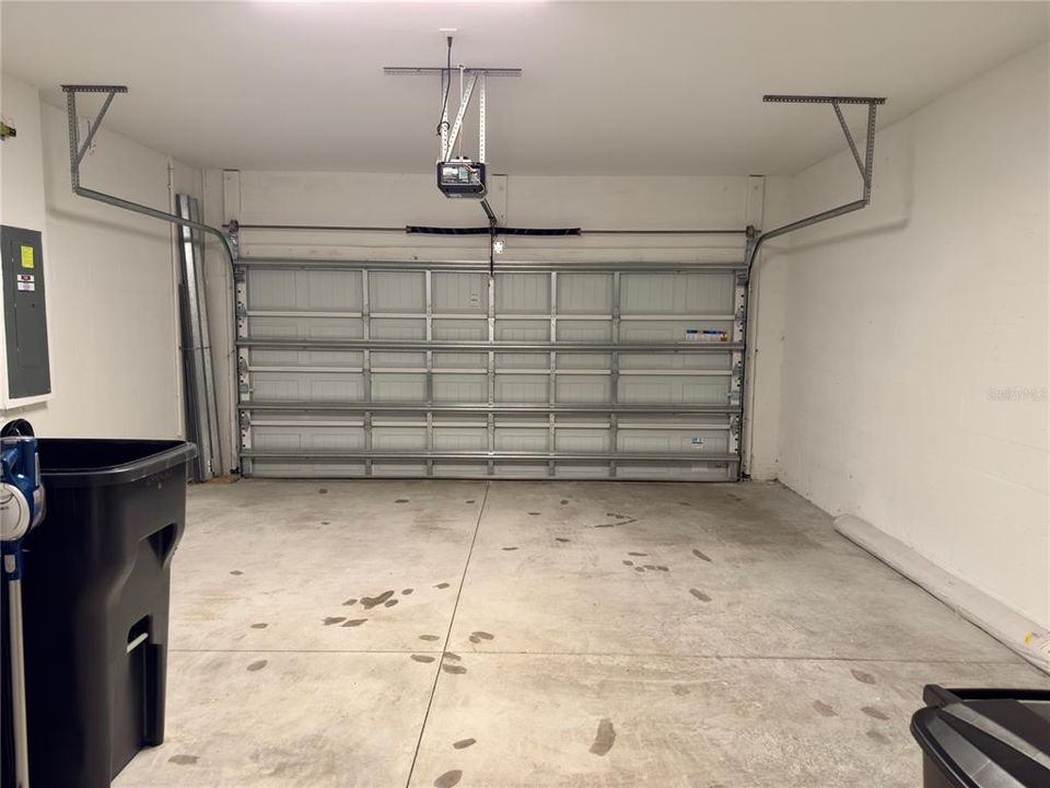 出租: $3,300 (3 贝兹, 2 浴室, 1417 平方英尺)