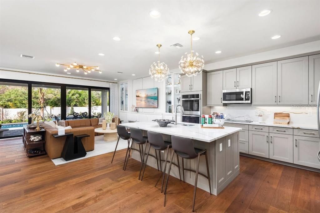 На продажу: $410,900 (2 спален, 2 ванн, 1844 Квадратных фут)