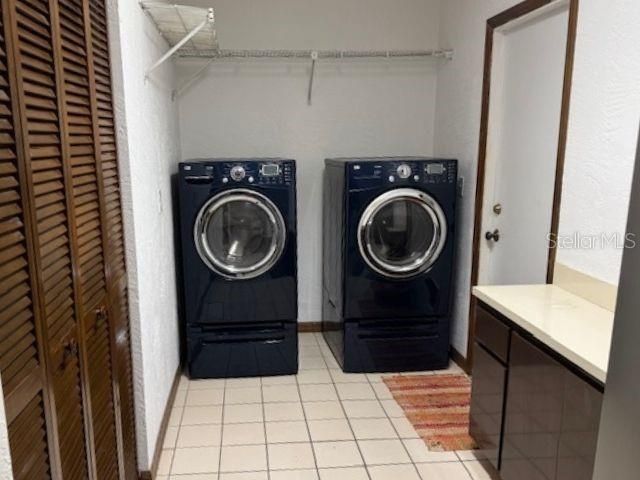 For Sale: $730,000 (4 beds, 3 baths, 3397 Square Feet)