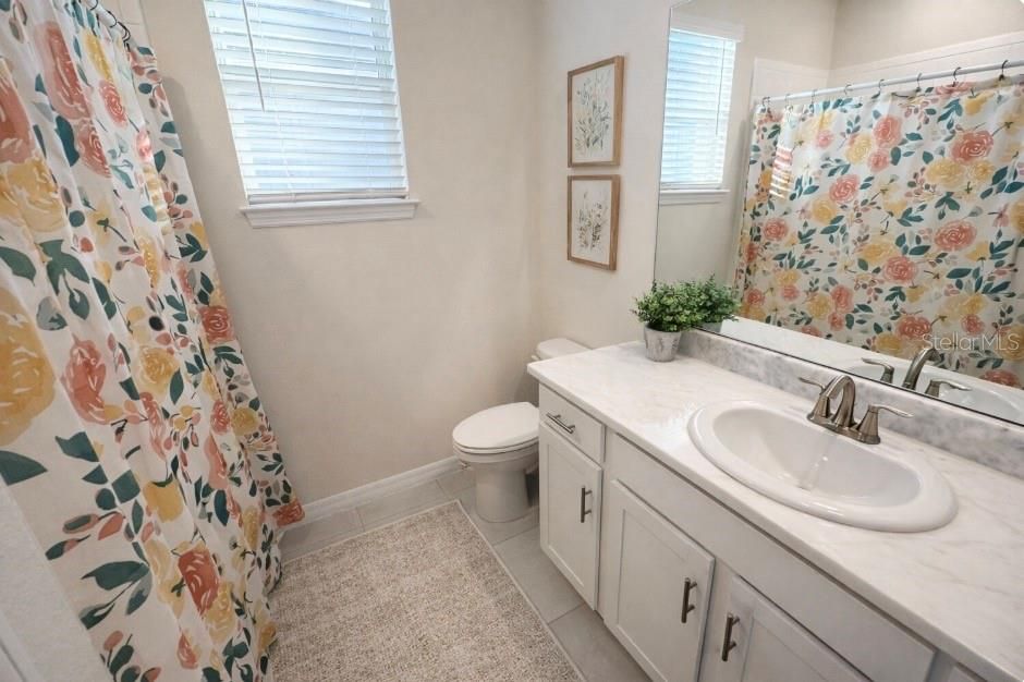 For Sale: $340,000 (3 beds, 2 baths, 1565 Square Feet)