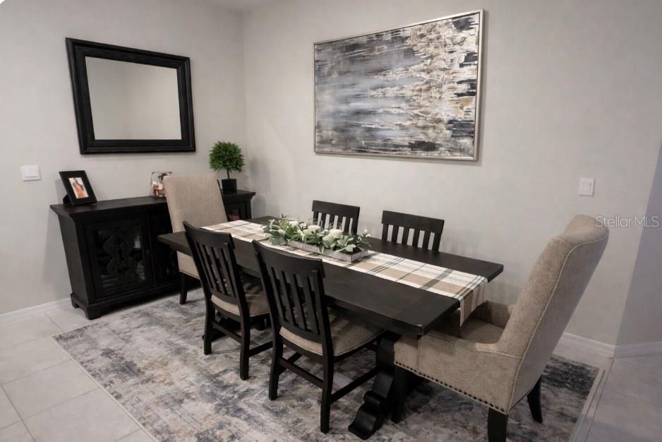 For Sale: $340,000 (3 beds, 2 baths, 1565 Square Feet)