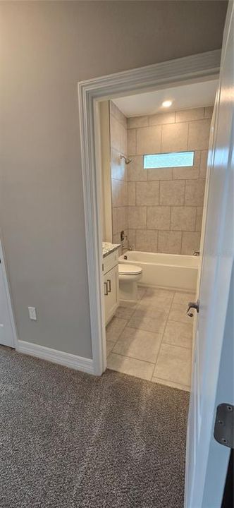 出租: $2,300 (4 贝兹, 3 浴室, 2092 平方英尺)