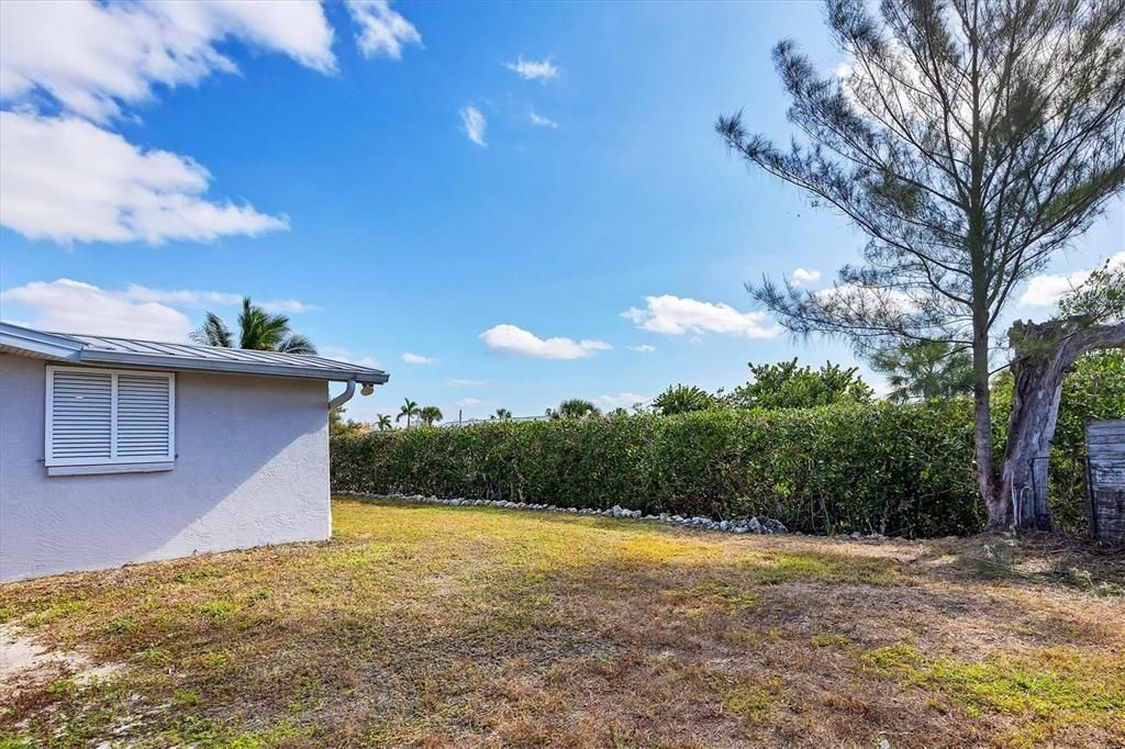 For Sale: $459,000 (3 beds, 2 baths, 1725 Square Feet)